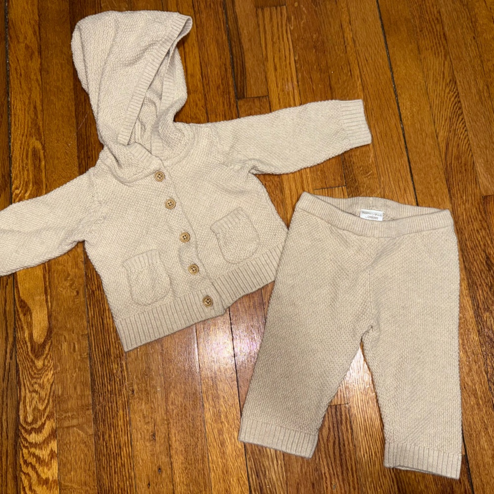 Gymboree Cream Kids Matching Set